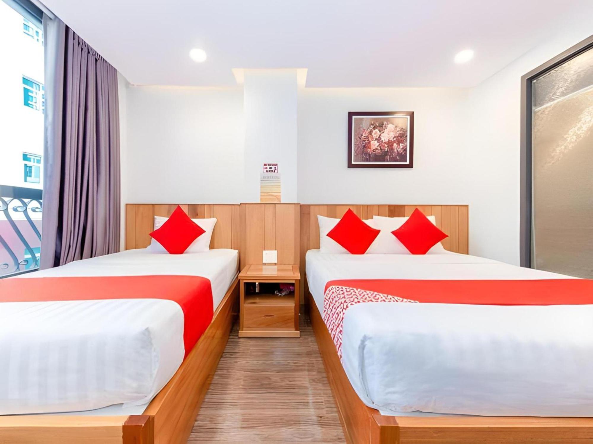 Oyo 91065 Hotel De Anjung Muadzam Shah Exteriör bild
